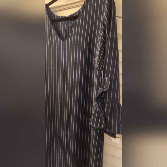 Navy and White Pinstriped Ruffle Sleeve Shift Dress: Professional, Office? - Picture 8 of 8